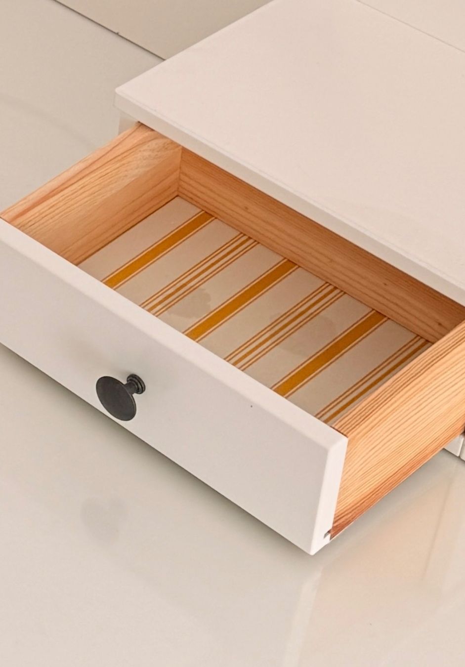 Ikea Tavoli da trucco: Hemnes Schminktisch mit Spiegel – Usato da Basel venduto da tru_6fgk 3