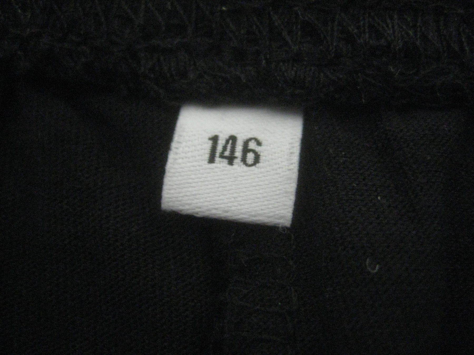 Pantaloni: KNABEN  SHORTS – Usato da Uster venduto da flocke1 1
