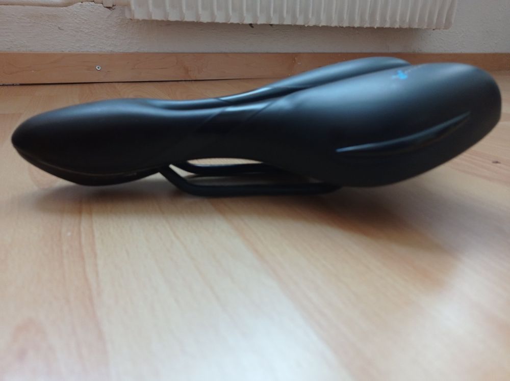 Coprisella VELO con inserti in gel anatomico, modello MTB