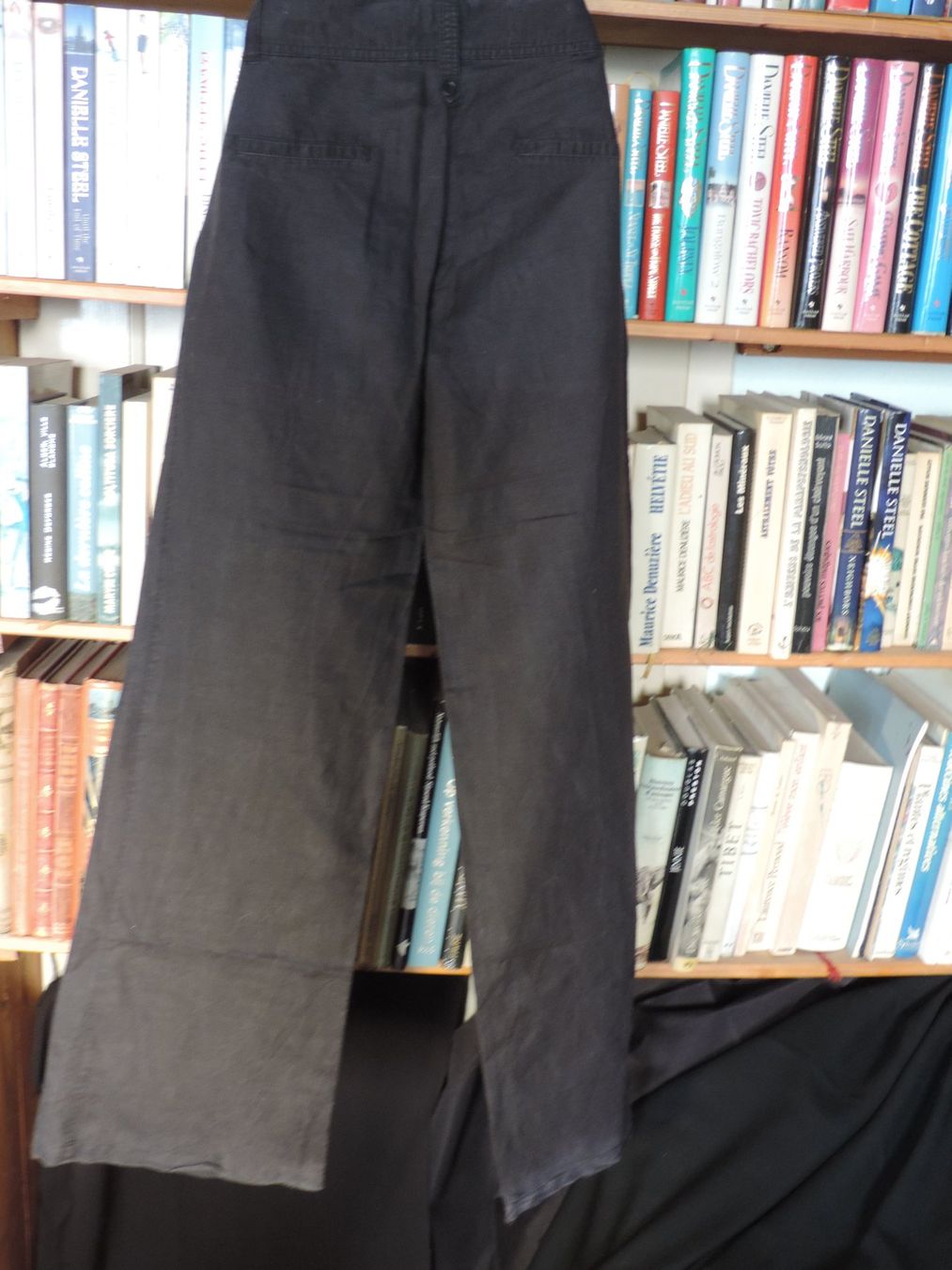 Pantaloni: pantalon droit en lin – Usato da Genève venduto da Axelle333 8