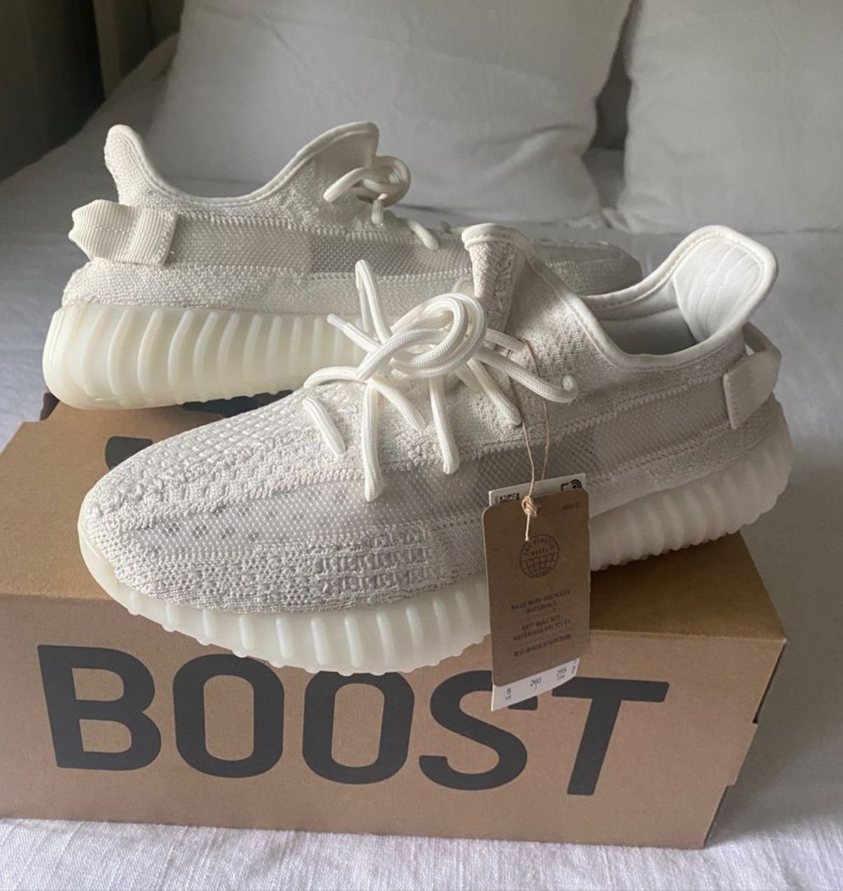 Adidas Scarpe da uomo: Adidas Yeezy Boost 350 V2, Grösse 37 – Nuovo (secondo la descrizione) da Oberhofen Thun'see venduto da masterregula