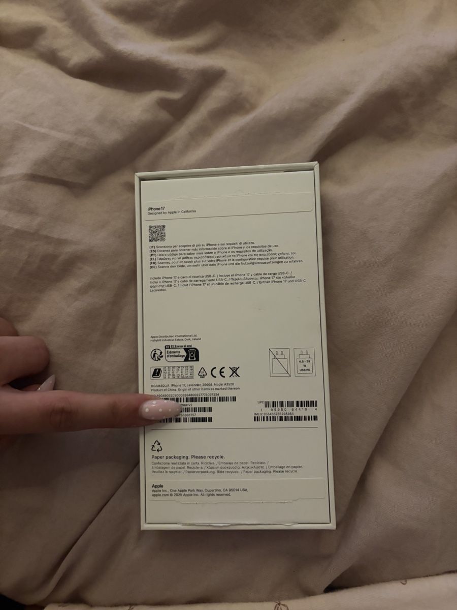 Apple Telefoni cellulari / Smartphones: iphone 17 lavande  – Usato da Petit-Lancy venduto da meg_sw2k 4