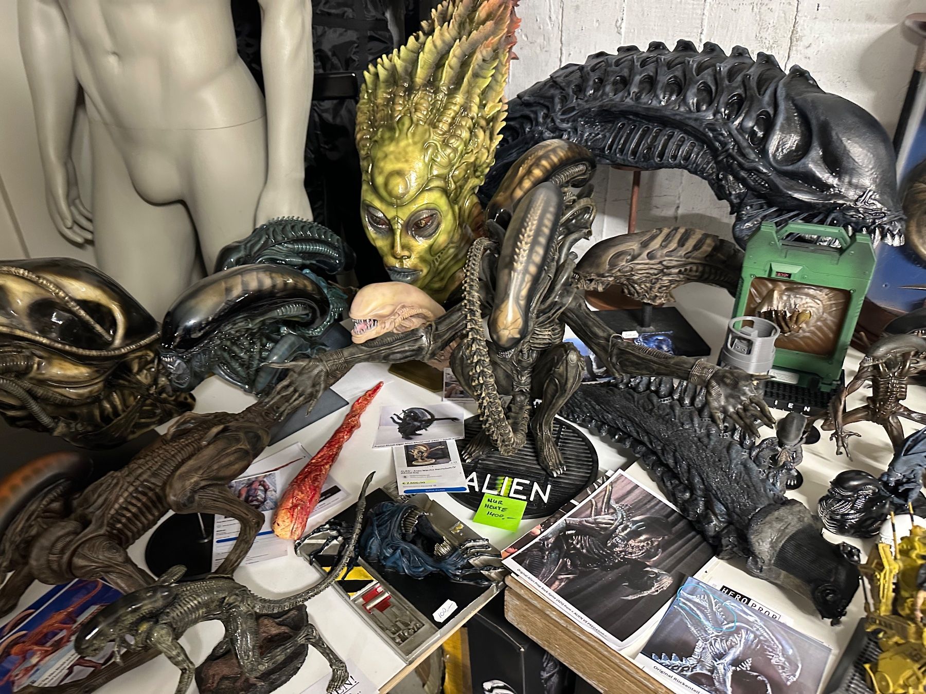 Sculture & Statue: Alien Romulus Replika nicht Giger Sideshow – Usato da Schlieren venduto da Moviepropde 9