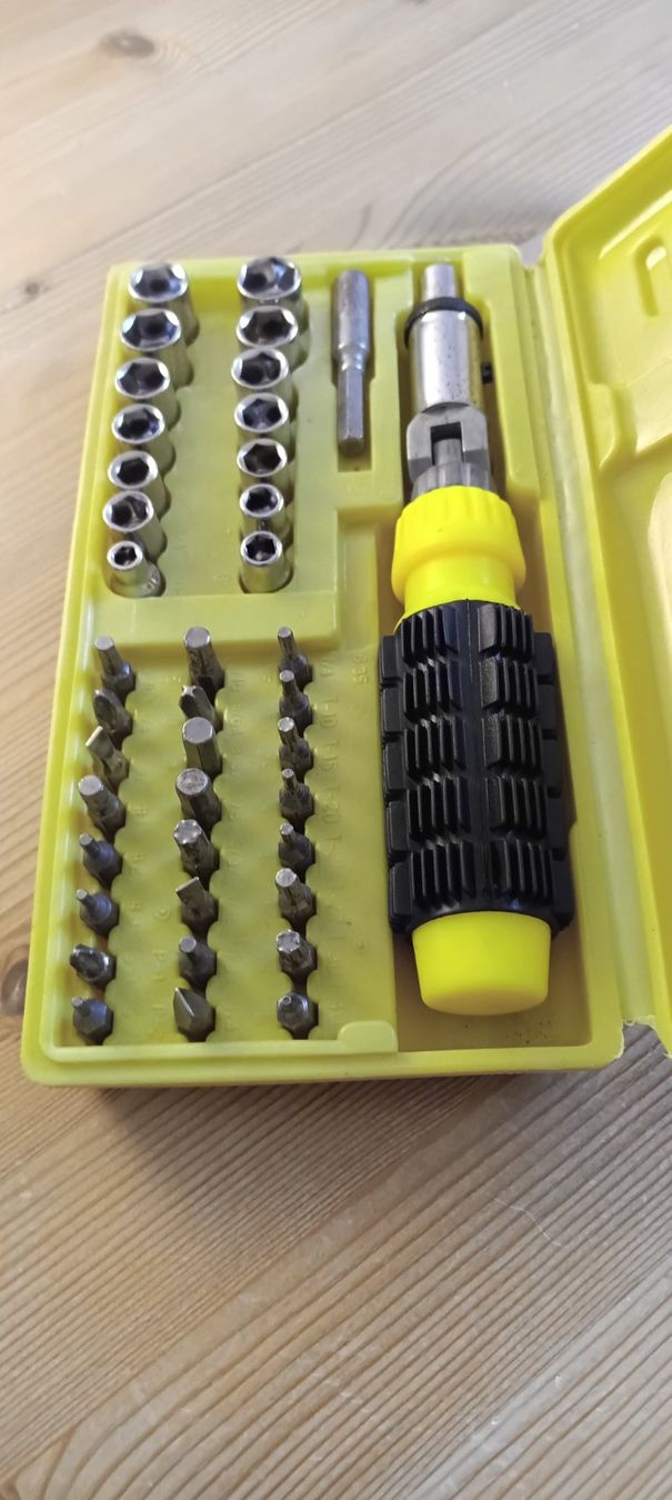 Tutti gli attrezzi: WERKZEUGSATZ TUSKER – Usato da Embrach venduto da nau_bj7j