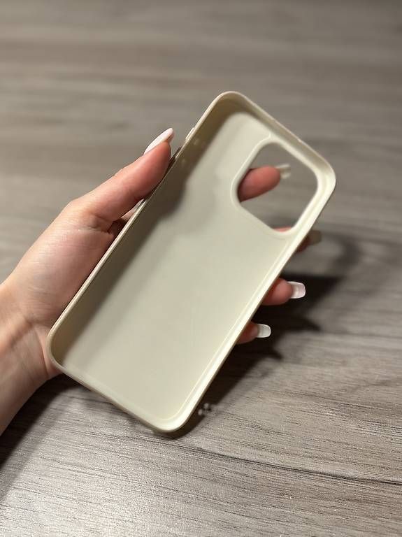 Cover & Protezioni schermo: Iphone 15pro max Hülle – Usato da Luzern venduto da VStore 1