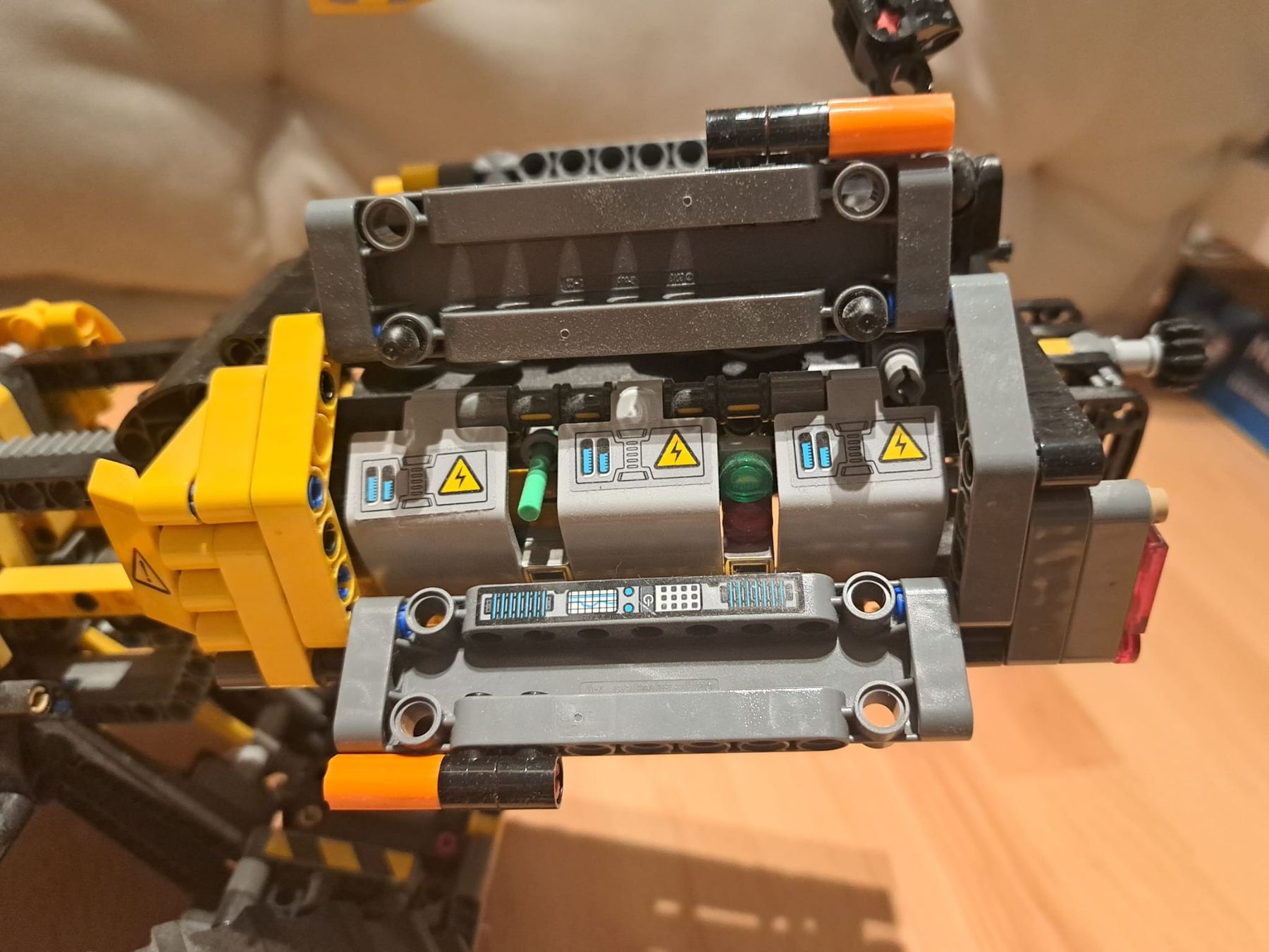 Technics Kit di costruzioni: Volvo Radlader Lego Technic 42081 – Usato da Stallikon venduto da Web7 3