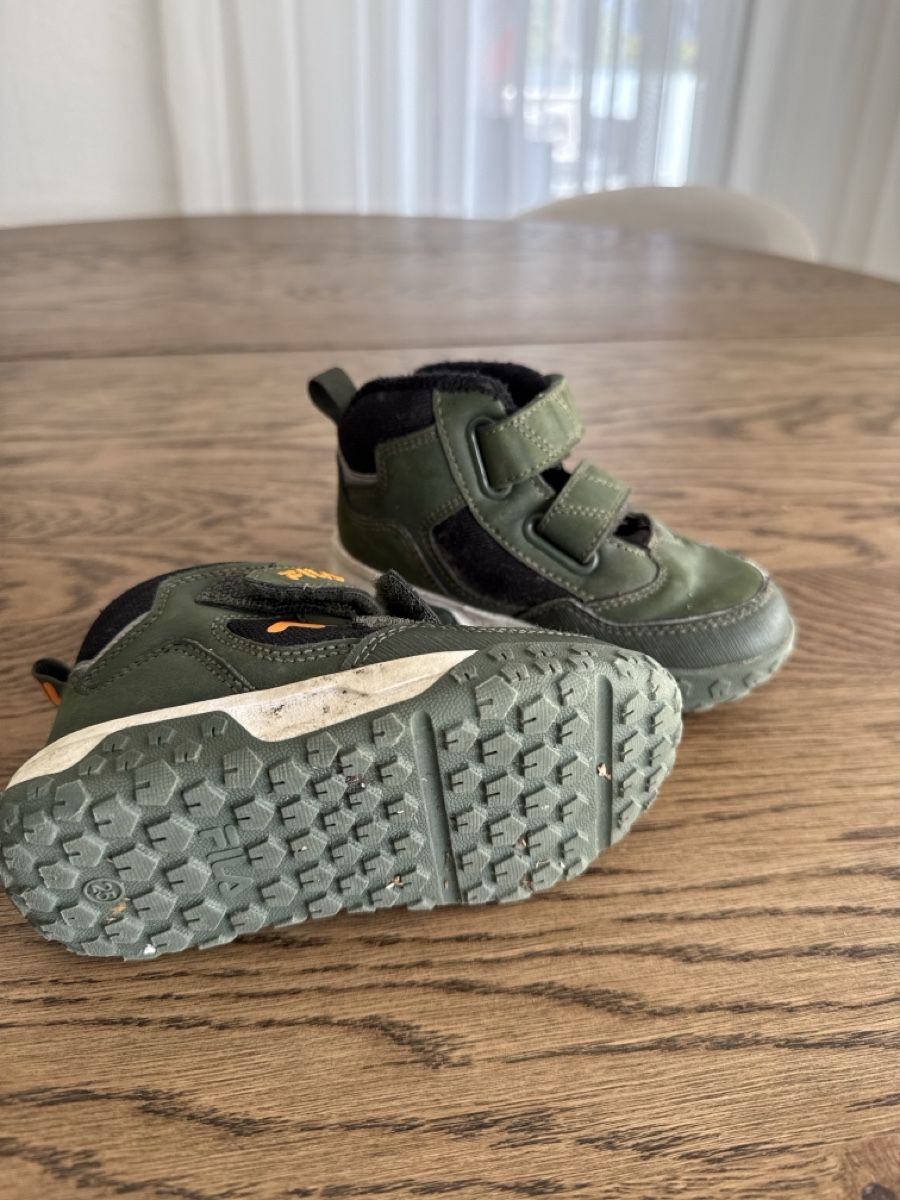 Fila Schuhe für Jungen: Fila Winterstiefel 25 – Gebraucht aus Dietlikon von f.a.1975 1