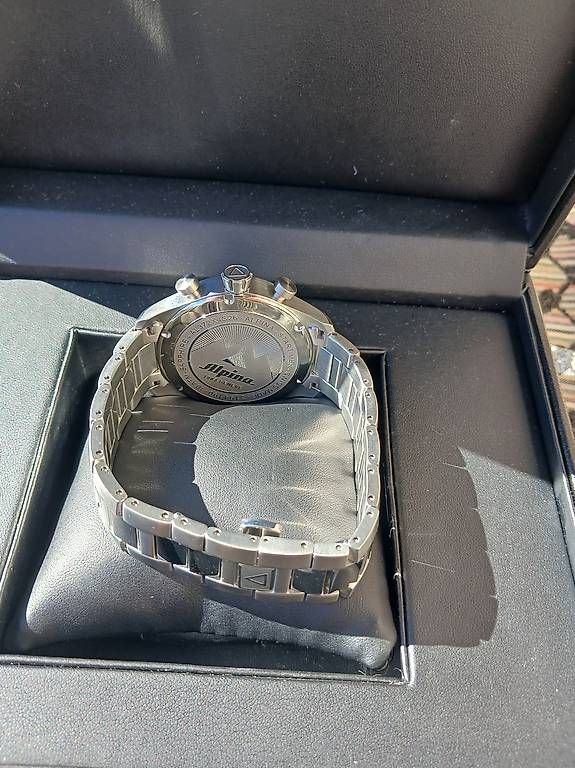 Orologi: Alpina Startimer Pilot Chronograph Big Date – Nuovo e nell'imballaggio originale da Locarno venduto da swe_hz8t 1