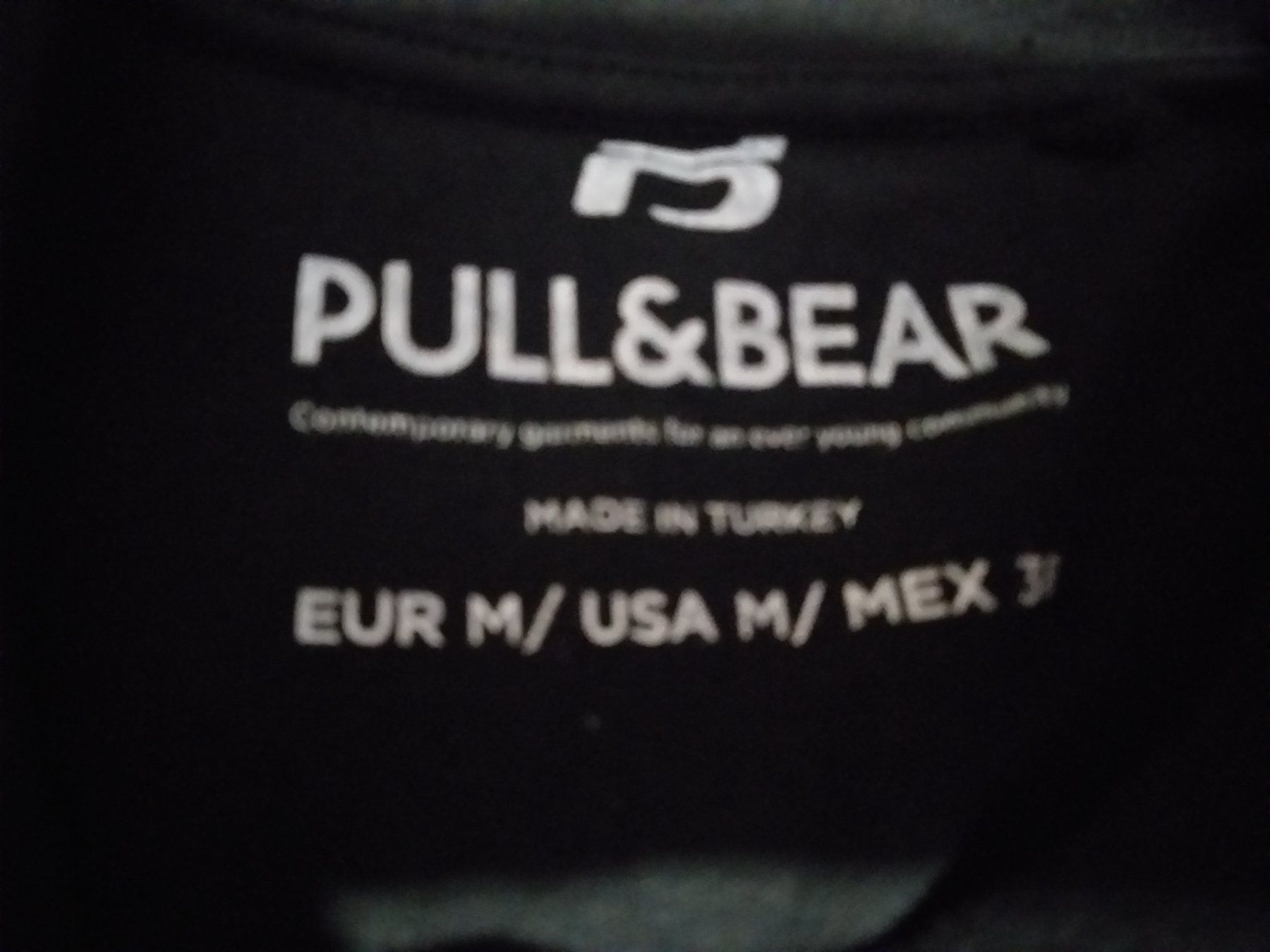 Pull&Bear T-Shirts: T-Shirt PULL & BEAR    Taille / Grosse M – Gebraucht aus Cossonay-ville von Super-Price-Quality 8