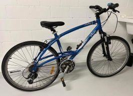 Adult Mountain Bike w/ Accessories - Very Good Conditions