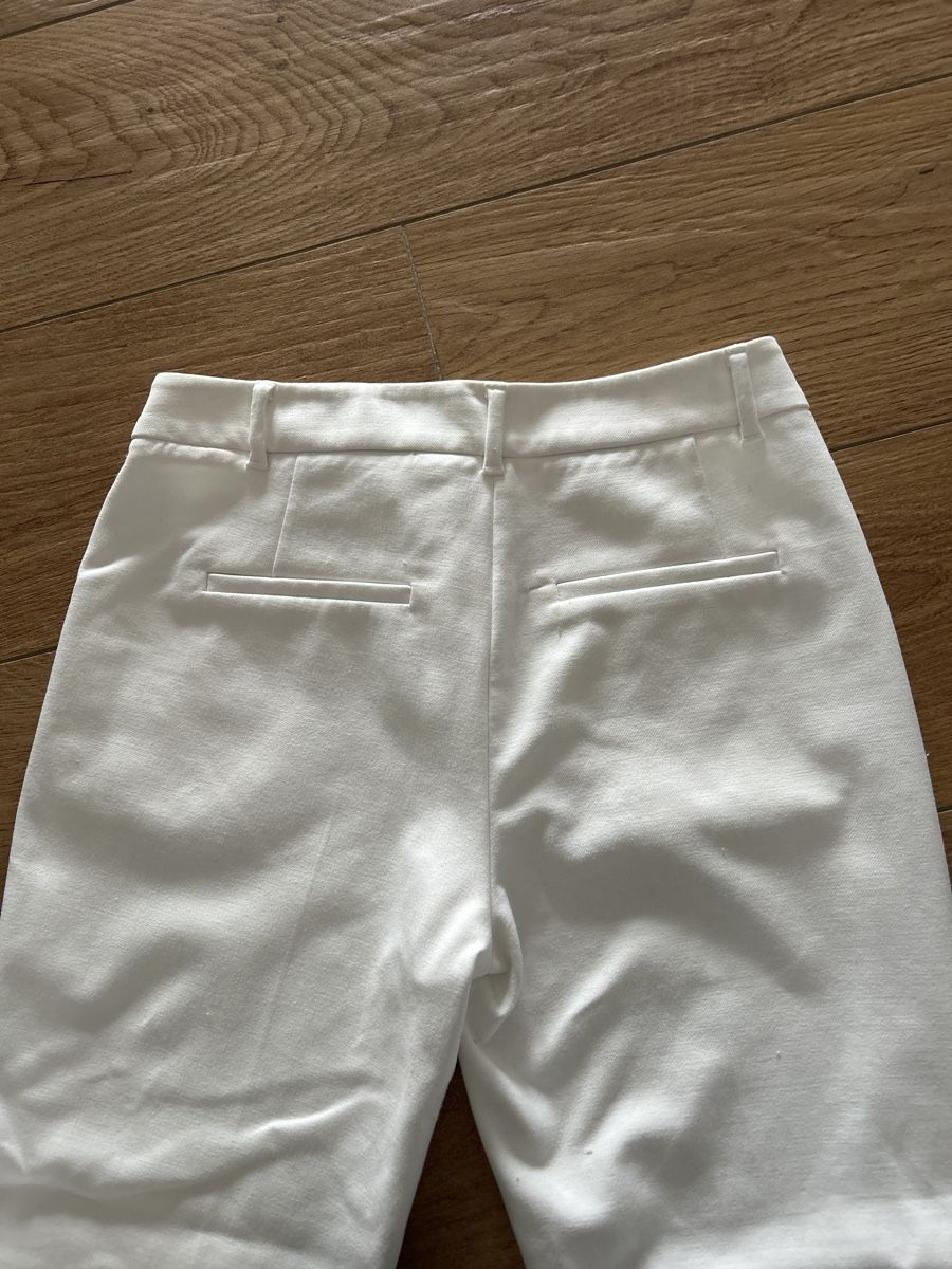 Comma Pantaloni: Weisse Comma Hose Gr. 34 – Usato da Worben venduto da AlliaB 5