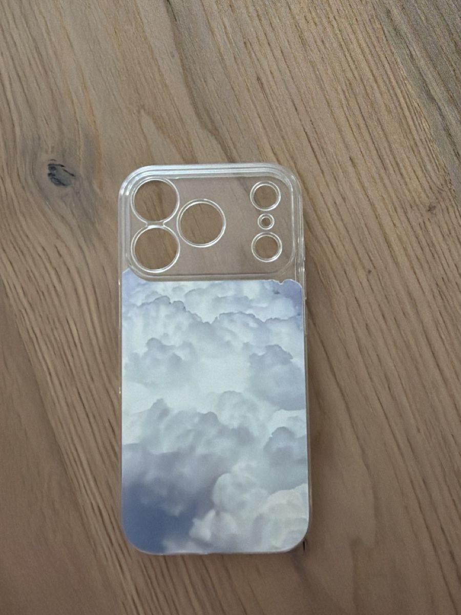 Coques & Protection écran: I phone 17 pro Hülle – Neuf (Voir description) à Feuerthalen par Sophie3000