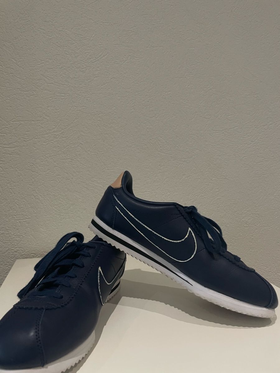 Nike Chaussures hommes: Baskets - Nike Cortez – D'occasion à La Chaux-de-Fonds par 19_po 1