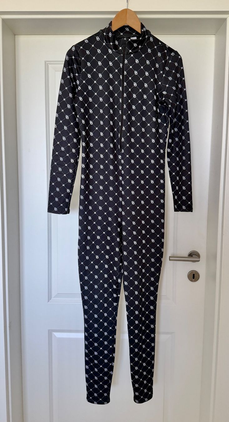 H&M Tute: Combinaison neuve noire stretch – Usato da giffers venduto da sev_c9x9 3