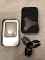 Schwarzer Fidget Spinner mit Dose - Top Zustand! Nie verwend