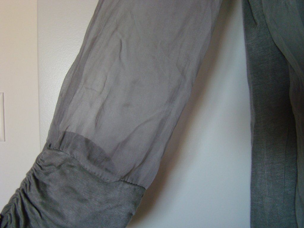 Maglioni & Felpe: pull gris, manche voile – Nuovo (secondo la descrizione) da Lussery-Villars venduto da pousinete02 6