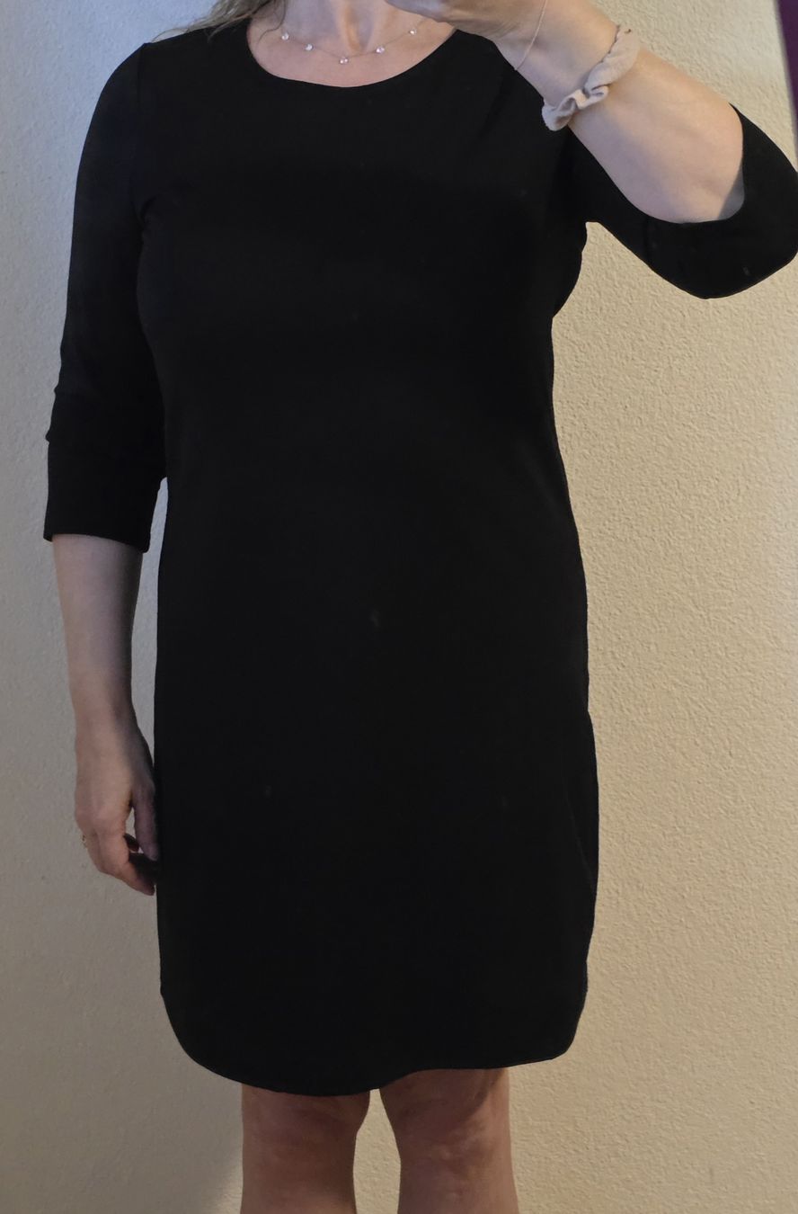 Vestiti: Diverses Robes taille 38/M – Usato da Düdingen venduto da Ayatola 3