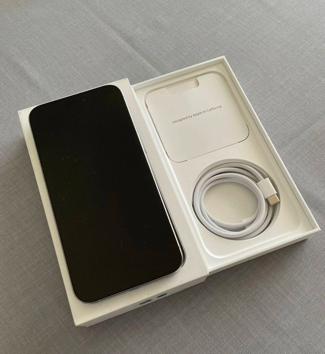Apple Telefoni cellulari / Smartphones: iPhone 15 Pro Max (256GB) Akku 97% – Usato da Luzern venduto da Waince786 1