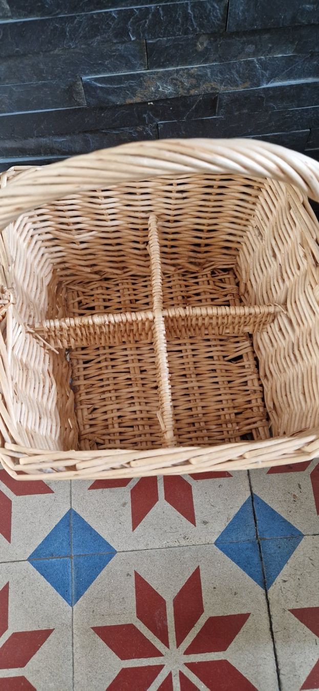Altro per la casa: Flaschenkorb Rattan – Usato da Boniswil venduto da Cfischer0 1