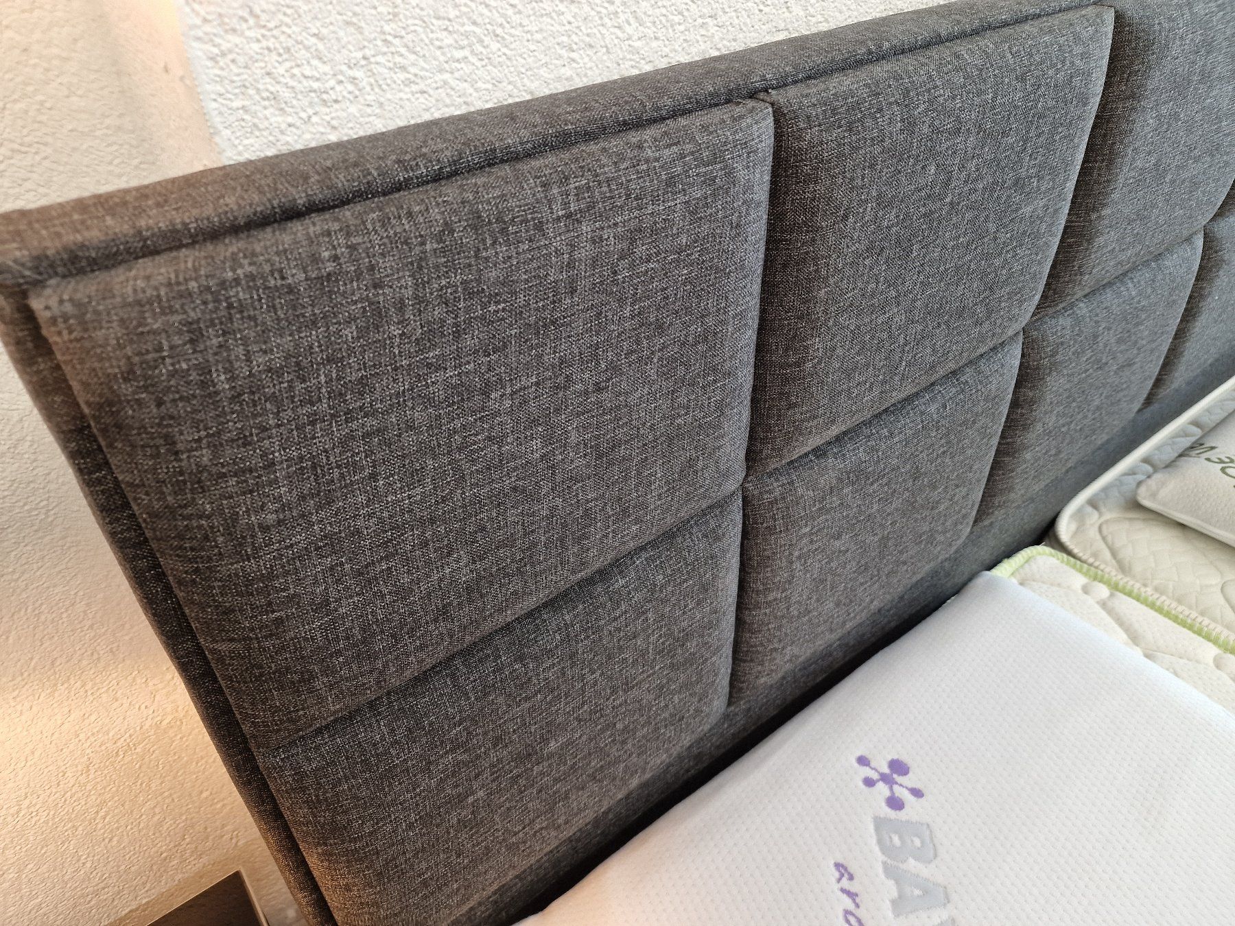 Betten: Boxspringbett   mit Stauraum – Neu (gemäss Beschreibung) aus Oensingen von directshop24 1