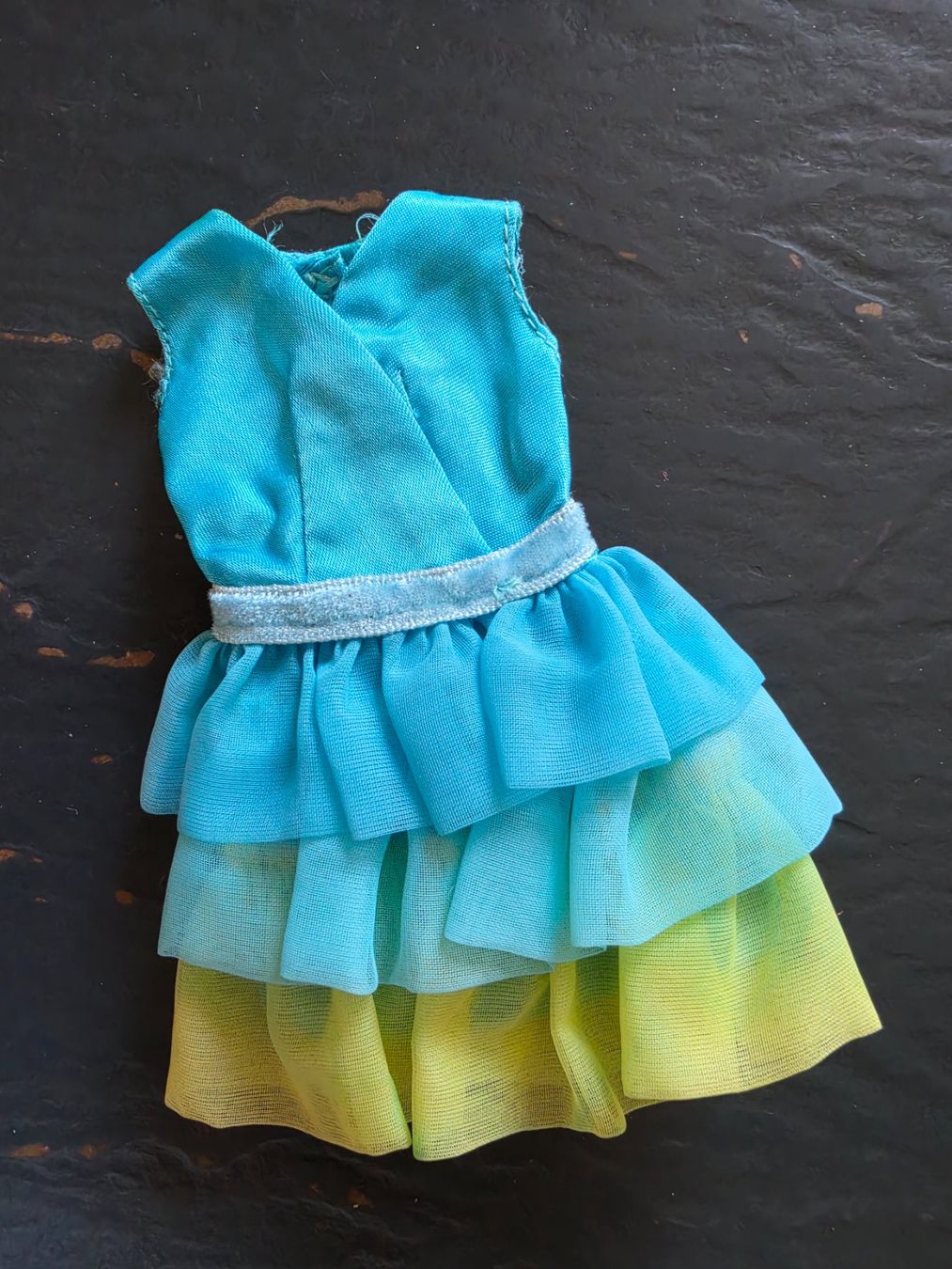 Bambole: Robe Dreamy Blues de Barbie de 1970 – Usato da Bulle venduto da bubulle243