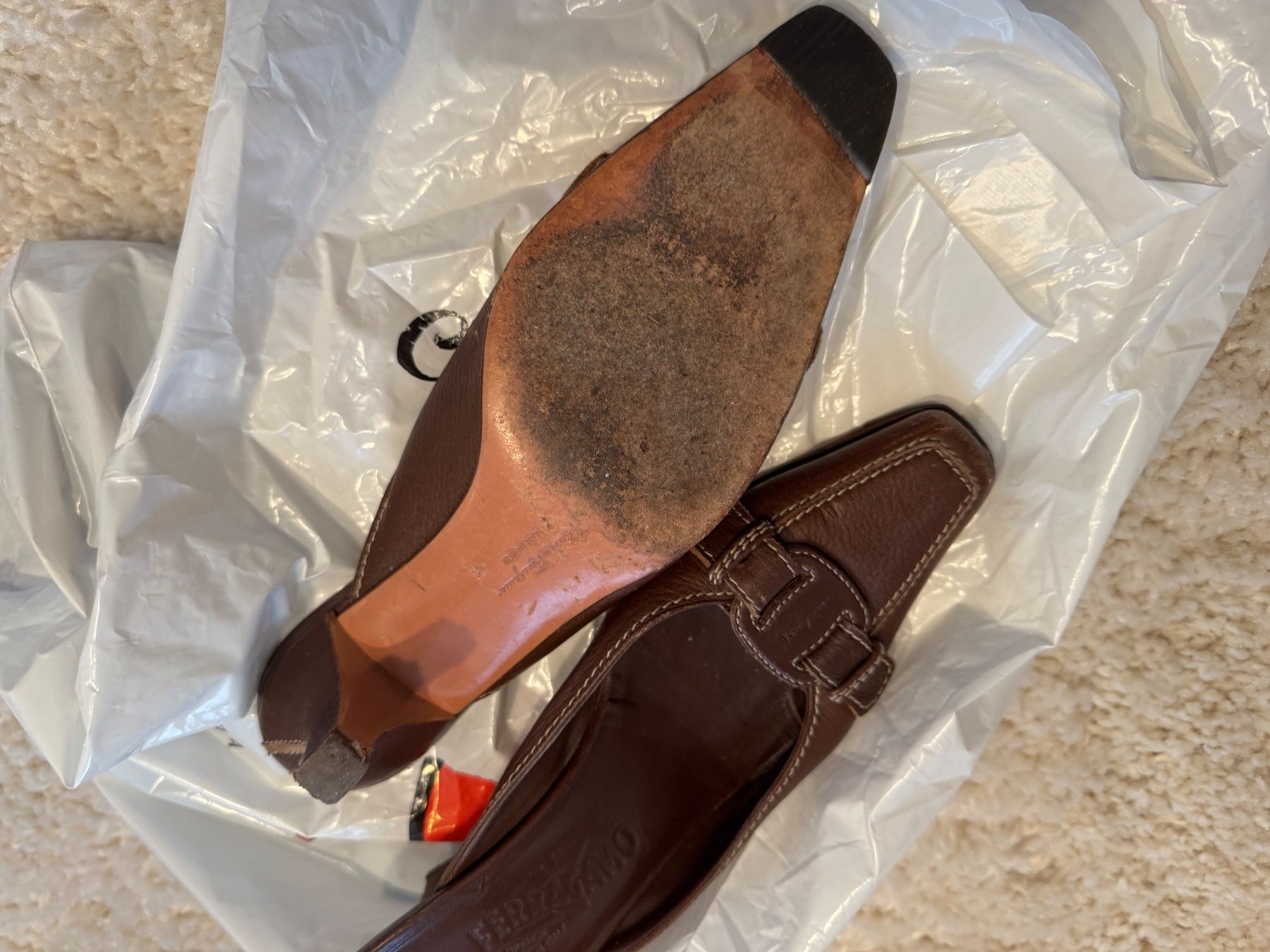 Salvatore Ferragamo Scarpe da donna: Ferragamo Brown Leather Heeled Mules – Usato da Fribourg venduto da mariedw 2