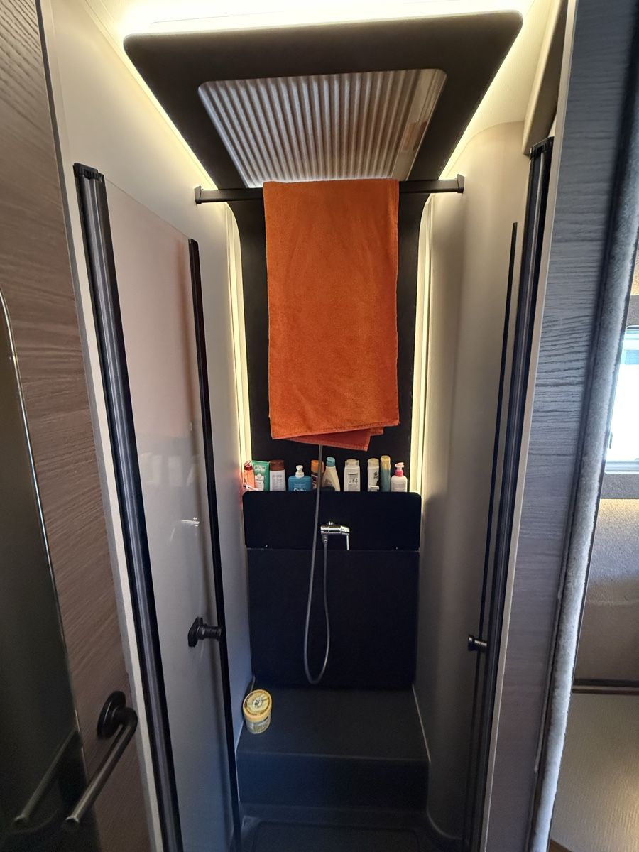 Adria Camping Fahrzeuge: Camper Adria Supersonic 780, come nuovo – Gebraucht aus Contone von Mauro_O22 6