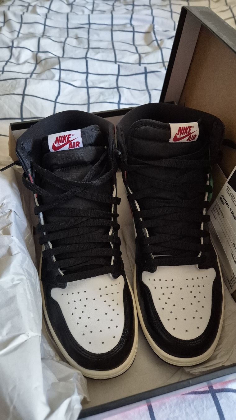 Jordan Scarpe da uomo: Jordan 1 Retro High Black Gym Red – Usato da Corcelles-Payerne venduto da craveiro_in4k 4