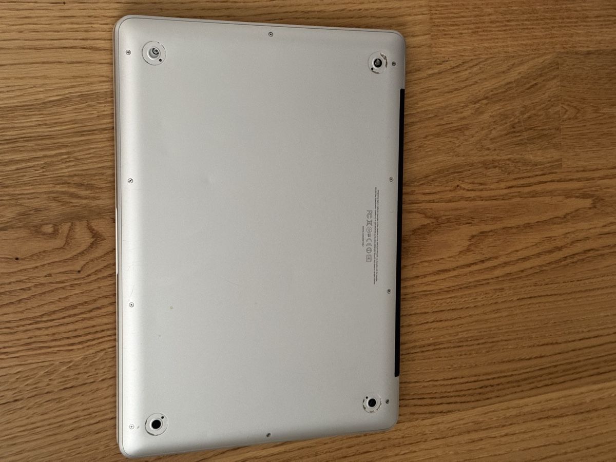 Apple Notebooks: Apple MacBook Pro 13 Zoll  – Defekt aus Chur von nica_jo 3