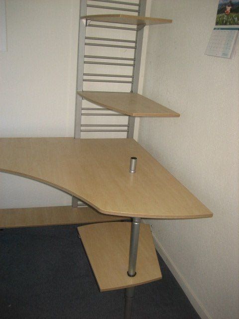 Scrivanie: Eckschreibtisch mit Regal – Usato da Winterthur venduto da pf02 3