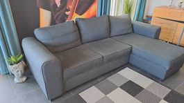 Grosszügiges Ecksofa mit Schlaffunktion