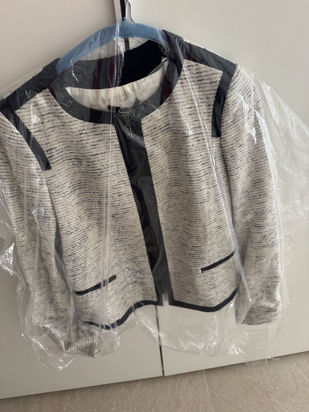 Hugo Boss Giacche: Jacke/Blazer von Hugo Boss – Usato da Zürich venduto da eli_k6gz