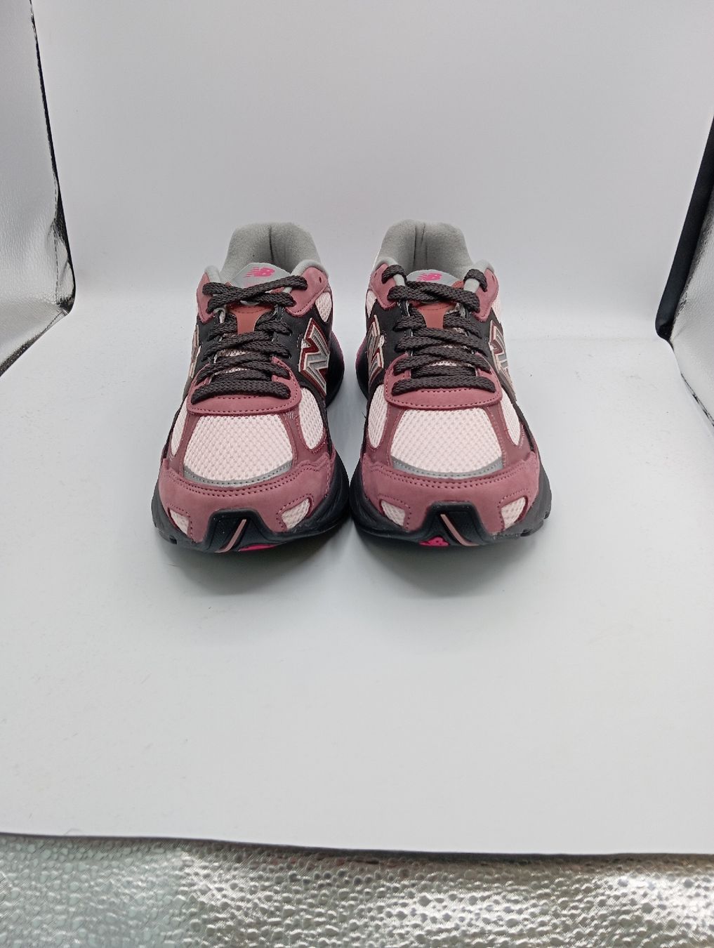 New Balance Scarpe da uomo: New Balance 2010 (EU42) – Nuovo e nell'imballaggio originale da Schaffhausen venduto da outlez 2