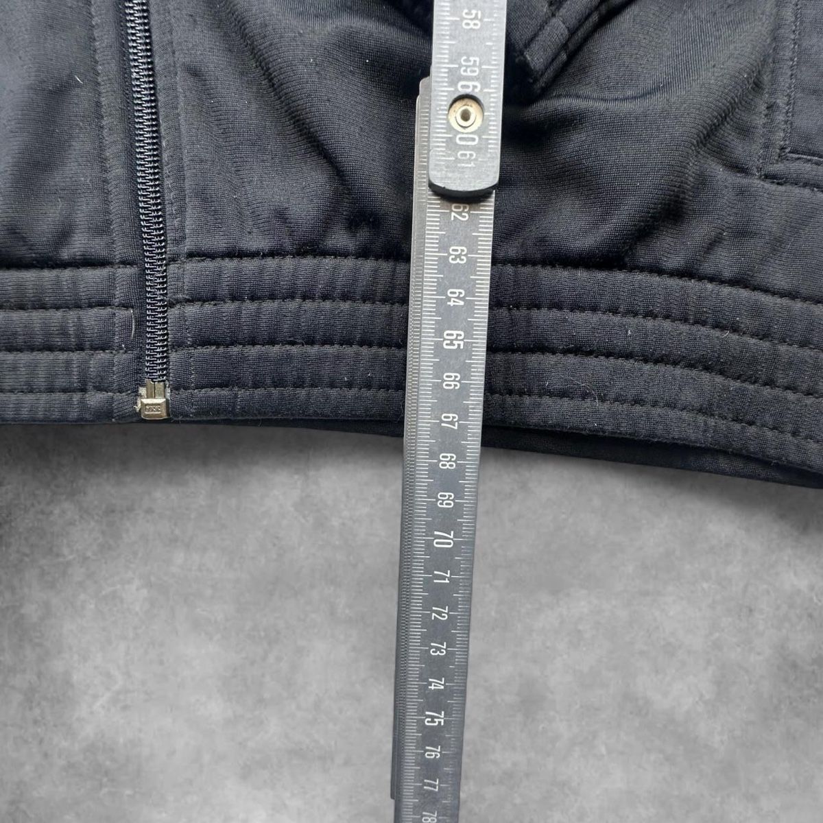 Nike Vestes: Nike black jacket – D'occasion à Erlinsbach SO par TogaResell 4