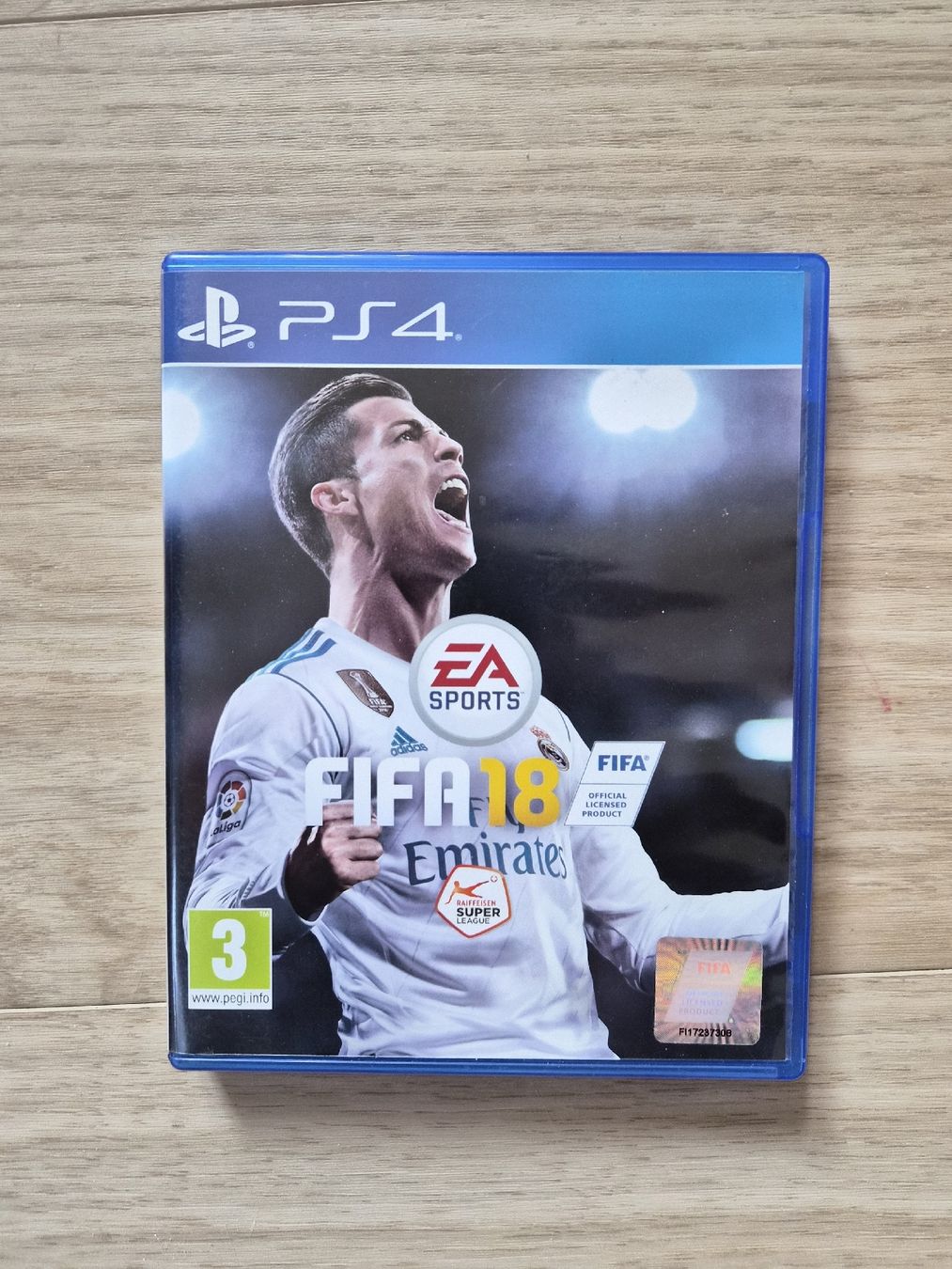 Sony Giochi: FIFA 18 PS4, jeu de foot – Usato da La Joux FR venduto da car_ck96