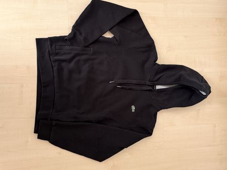 Schwarzer Lacoste-Hoodie