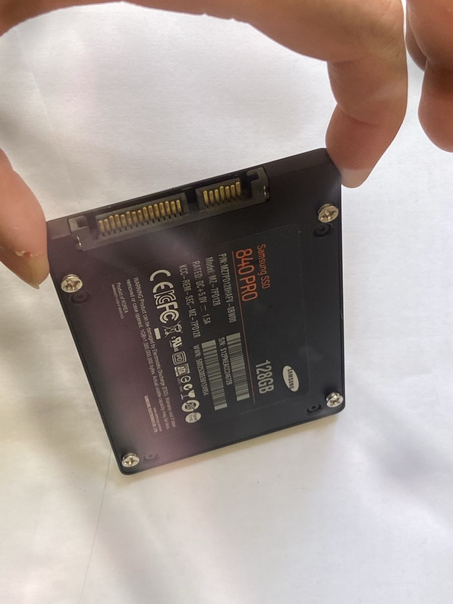 Samsung Dischi rigidi: Samsung SSD 840 PRO 128GB Solid State Drive guter Zustand – Usato da Zürich venduto da joa_n5qx 1