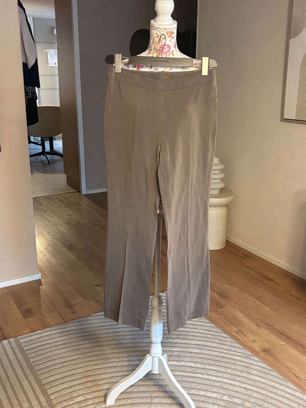 Akris Pantaloni: Akris Hose Lanawolle – Usato da St. Margrethen SG venduto da dijanaO 1