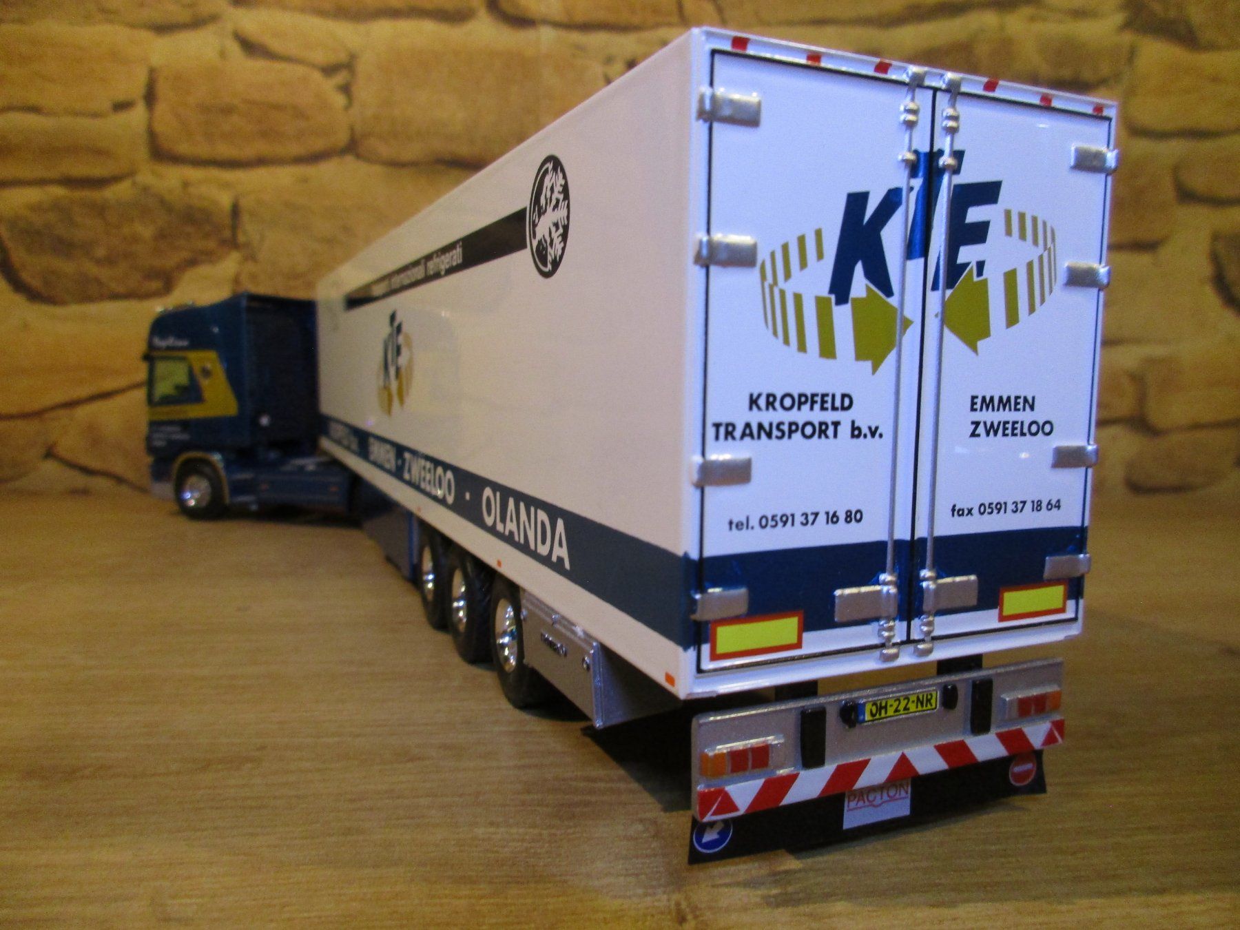 Tekno Kit di modellismo & Modellini statici: Tekno  1:50  Scania  124  Kropfeld – Usato da Ennetmoos venduto da Truckdiver 4