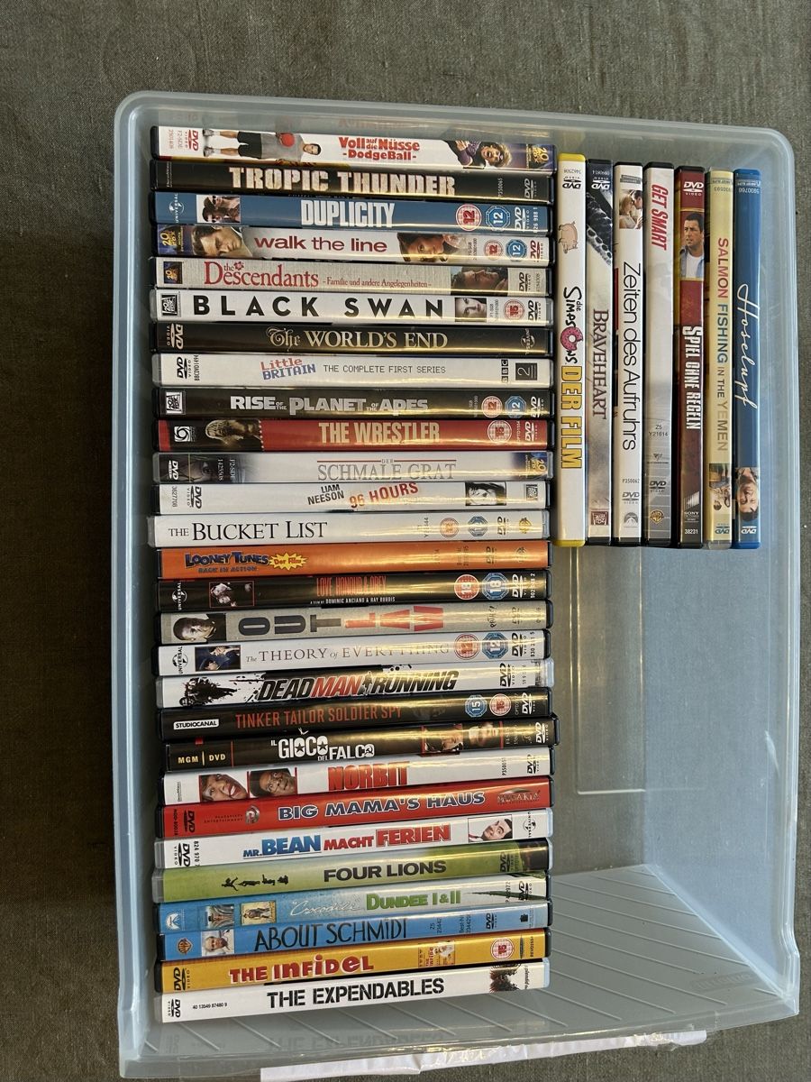 Tutti i DVDs: DVD Bundle: Action, Comedy & More! – Usato da Zürich venduto da Marvel07 1