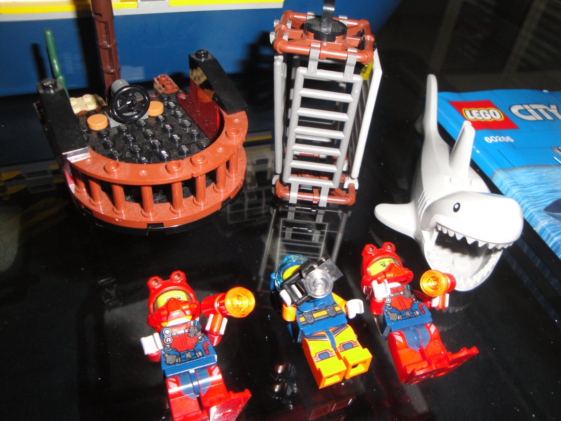 Lego Baukästen: LEGO City 60266 Ocean Exploration Ship – Gebraucht aus Oberentfelden von  7