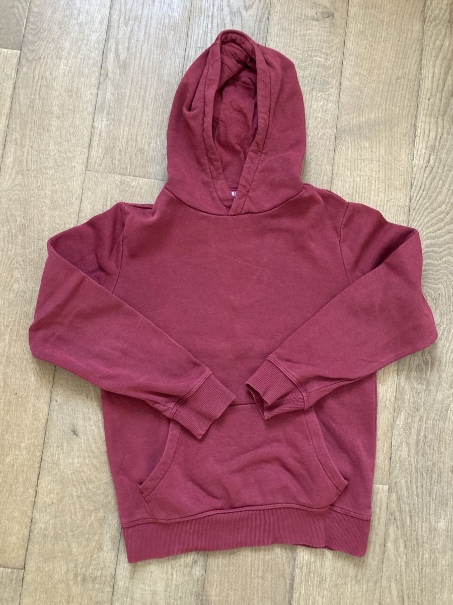 Pulls et sweat-shirts: Kapuzenpullover Gr. 146/152 – D'occasion à Uznach par galadriel2009