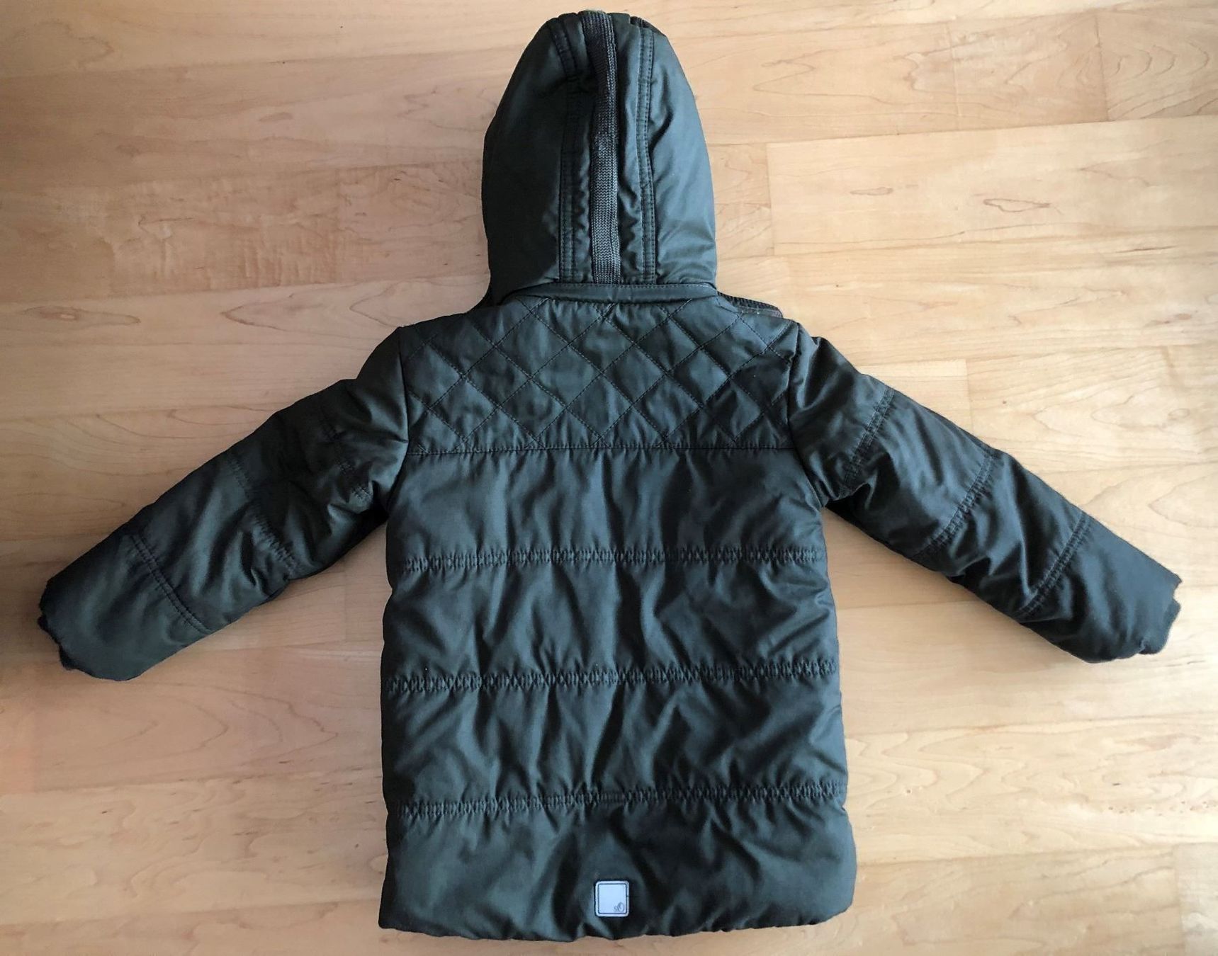 S.Oliver Giacche & Cappotti: s.Oliver Winterjacke olivgrün Gr. 104 – Usato da Flawil venduto da savoypremium 9