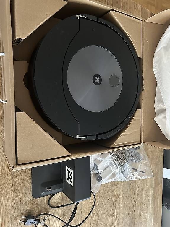 Irobot Aspirapolveri & Accessori: iRobot Roomba Combo – Usato da Luzern venduto da Aengelili