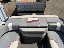 Larson Motorboot