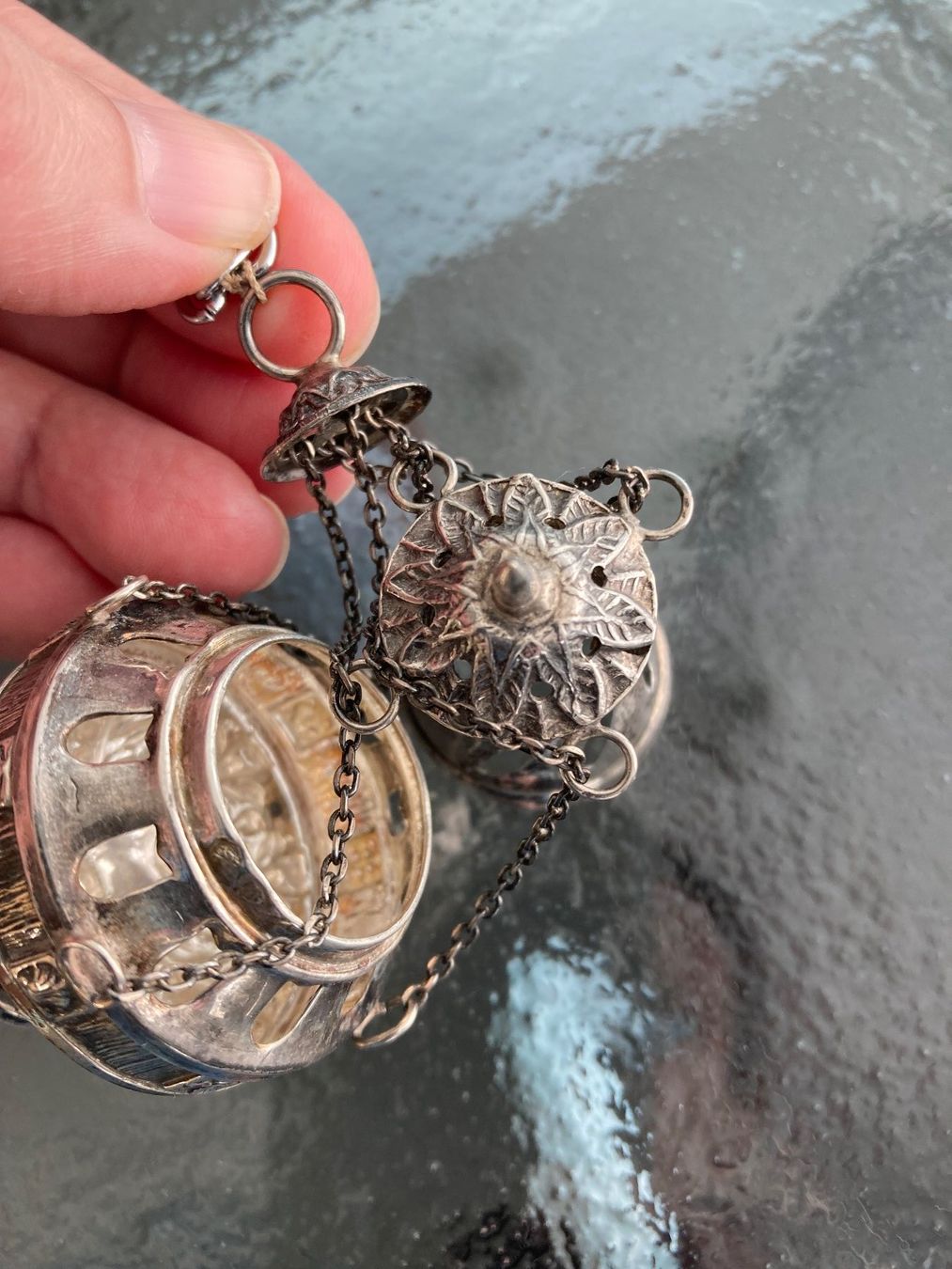 Flacons: Wunderbare Miniatur Weihwassergefäss Silber antik – D'occasion à Zürich par kostbares 6