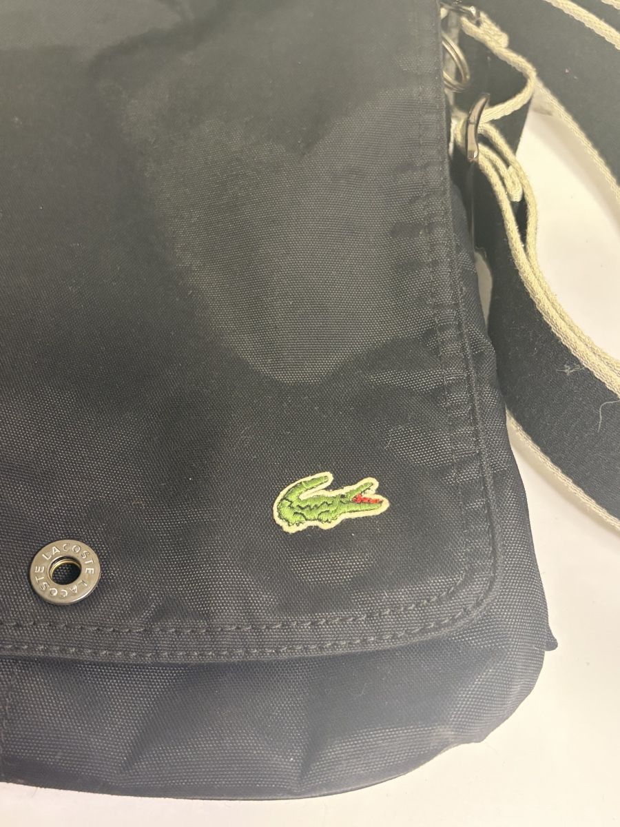 Lacoste Sacs: Lacoste Tasche – Neuf (Voir description) à Fribourg par ani_qj7v 1