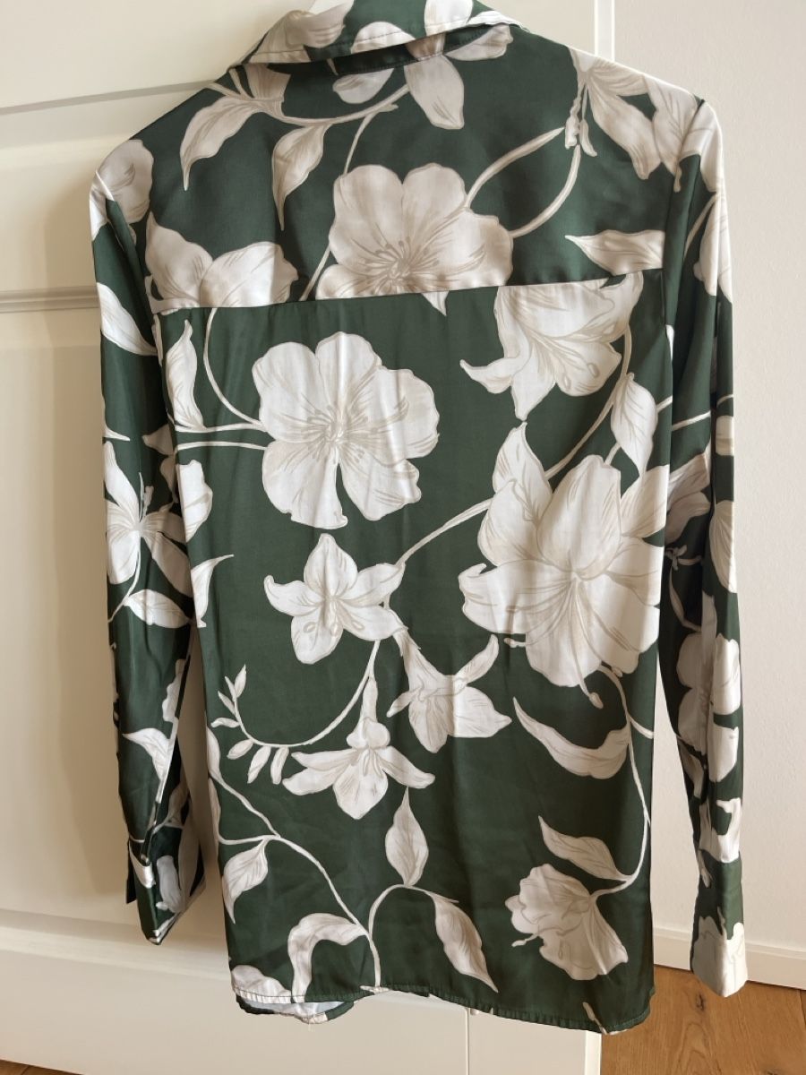 Mango Camicette: MNG Bluse, Grösse S, Grün mit Blumenmuster – Usato da Riehen venduto da SalomeTramer 2