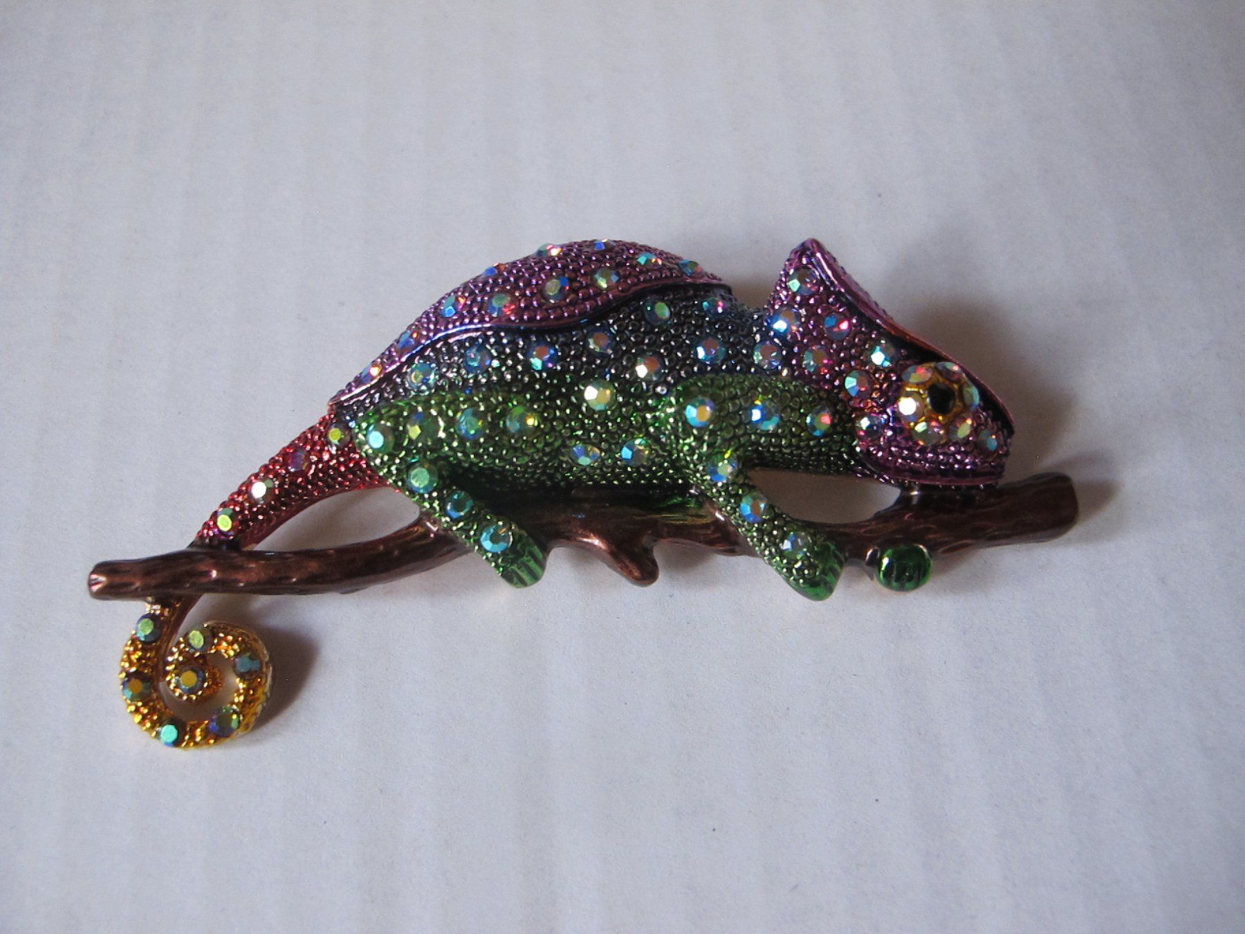 Broches & Aiguilles: Chamäleon Brosche, Modeschmuck, Multicolor Strass – Neuf (Voir description) à Löhningen par Chimae67 4