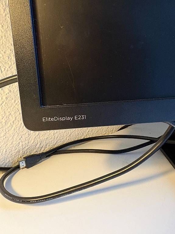 Ecrans: Monitor HP EliteDisplay E231  – D'occasion à Bern par Janarotter 1